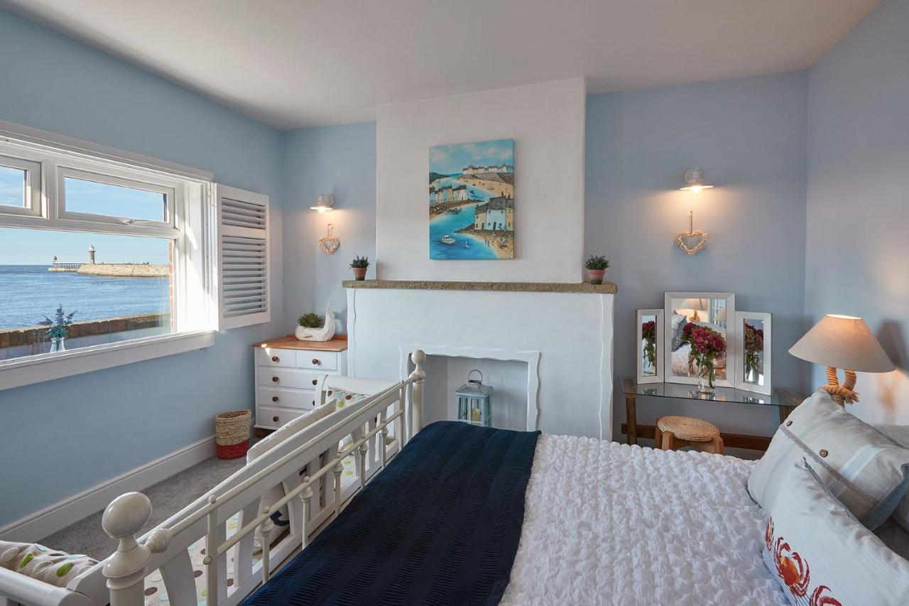 Host & - No 3 Sandside Holiday home Whitby